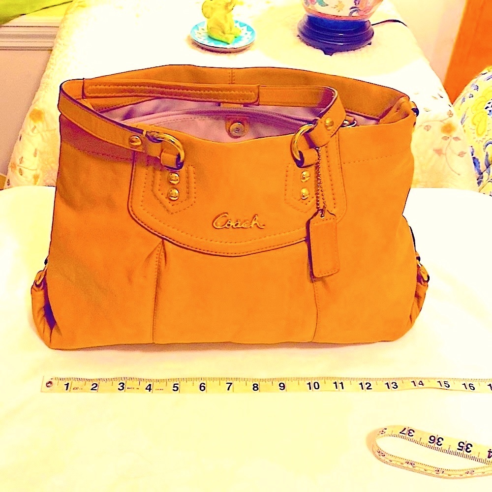 Vintage Coach Satchel Shoulder Bag Soft Leather, Genuine Medium Camel Tan EUC